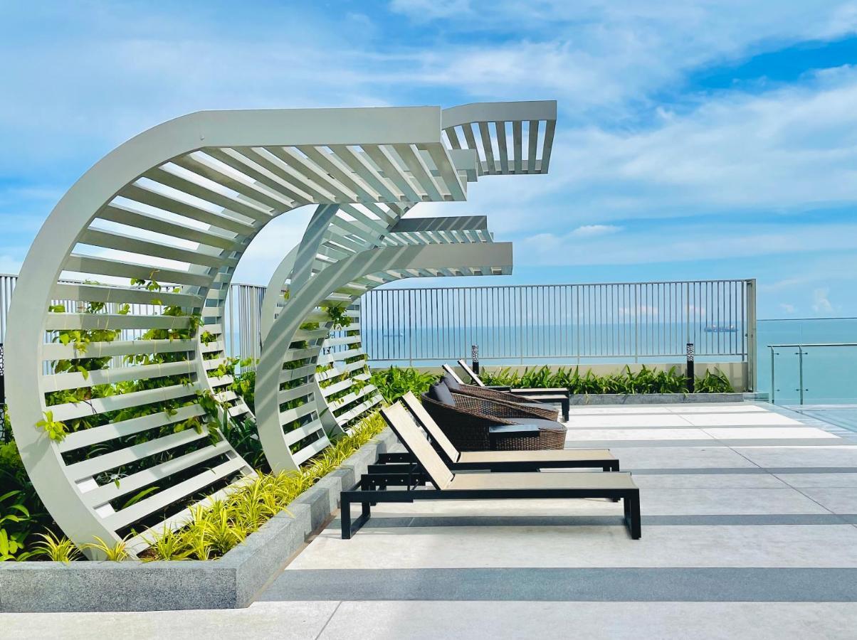 Lux Condotel - The Song Vung Tau Exterior photo